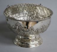 A late Victorian repousse silver rose bowl, James Deakin & Sons, Sheffield, 1895, 16.8cm, 8.1oz