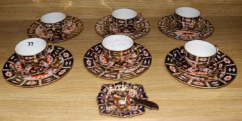 A Royal Crown Derby part tea service