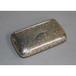 A late Victorian engraved silver snuff box, Birmingham, 1894, 80mm.