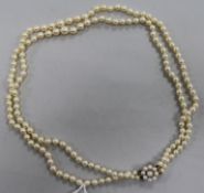 A double strand graduated cultured pearl necklace, with yellow metal and cultured pearl cluster