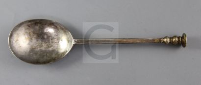 A Charles I unascribed English/Welsh provincial silver seal top spoon, the gilt seal terminal with