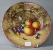 A Royal Worcester cabinet plate painted with fruit by Freeman 27cm