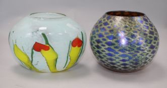 Siddy Langly. Two art glass vases 14.5 & 15cm.From the estate of the late Sheila Farebrother.