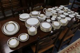 An extensive Paragon 'Stirling' pattern dinner, breakfast and tea service