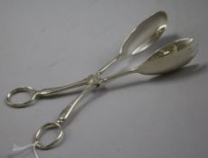 A pair of silver salad serving tongs by Cooper Brothers & Sons, Sheffield, 1947, 4.7 oz