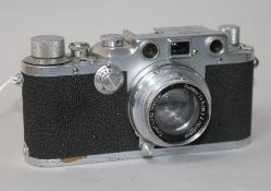 A Leica DRP camera No.472037, with Leitz Summar f=5cm 1:2 lens