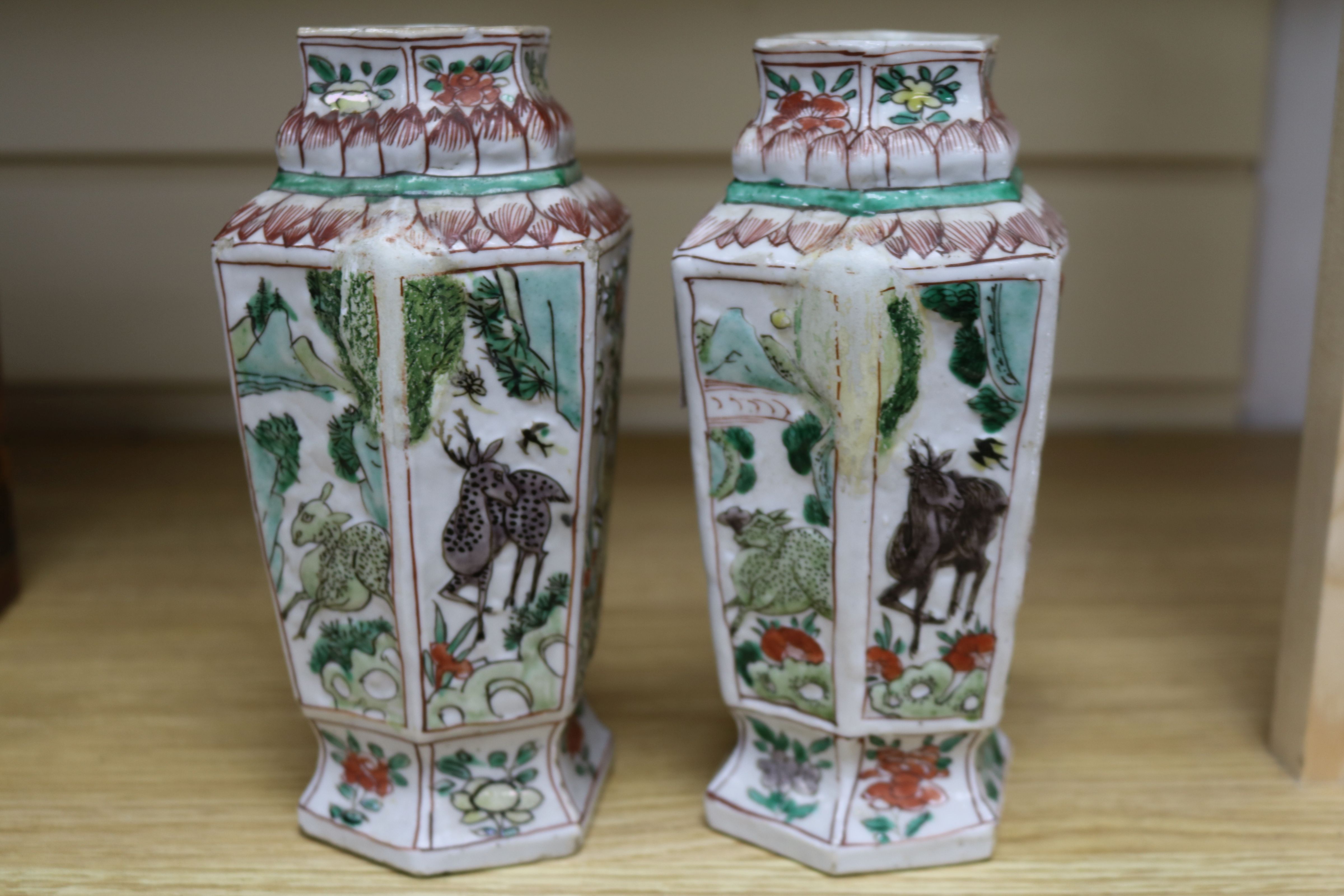 A pair of Chinese Kangxi famille verte enamelled vases 18cm - Image 6 of 8