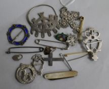 A mixed group of mainly silver items including South American? cross pendant, Scottish brooch and