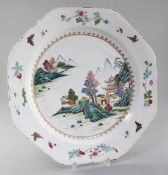 A Chinese famille rose octagonal dish, Qianlong period, width 36cm