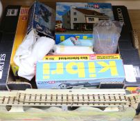 A 1950's German tinplate model train set and various boxed kits