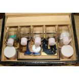 A jewellery box and travelling toilet case H.15cm x 33cm