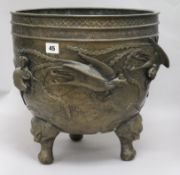 A bronze jardiniere H. 36.5cm , W.36.5cm