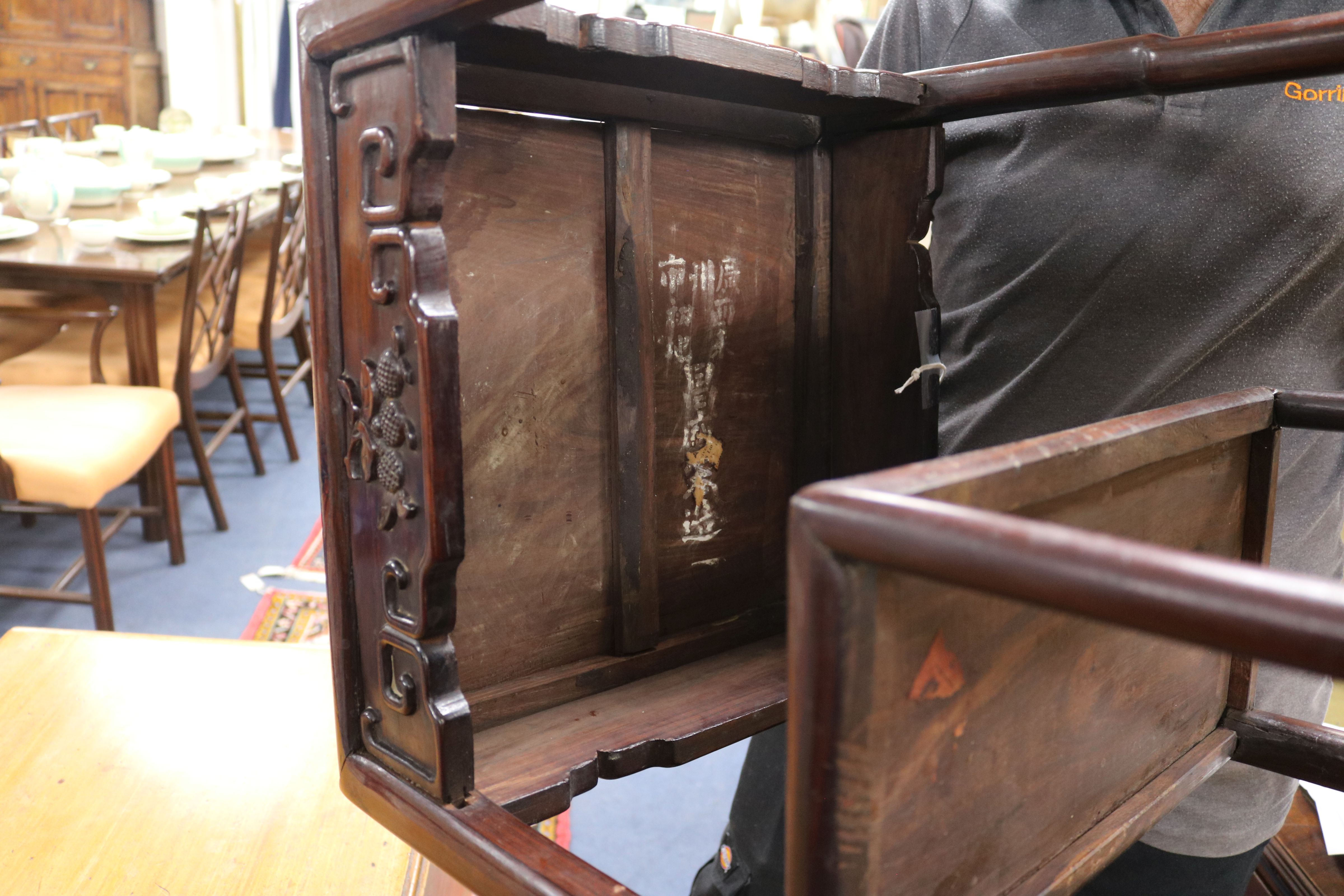 An early 20th century Chinese hardwood three tier occasional table, W.1ft 4in. D.1ft 4in. H.2ft - Bild 5 aus 5