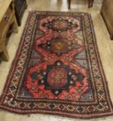 A Persian rug 190x 125cm