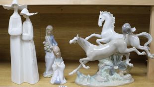 Lladro model of Horses & 3 other figurative models {4} H.29cm x W.39cm