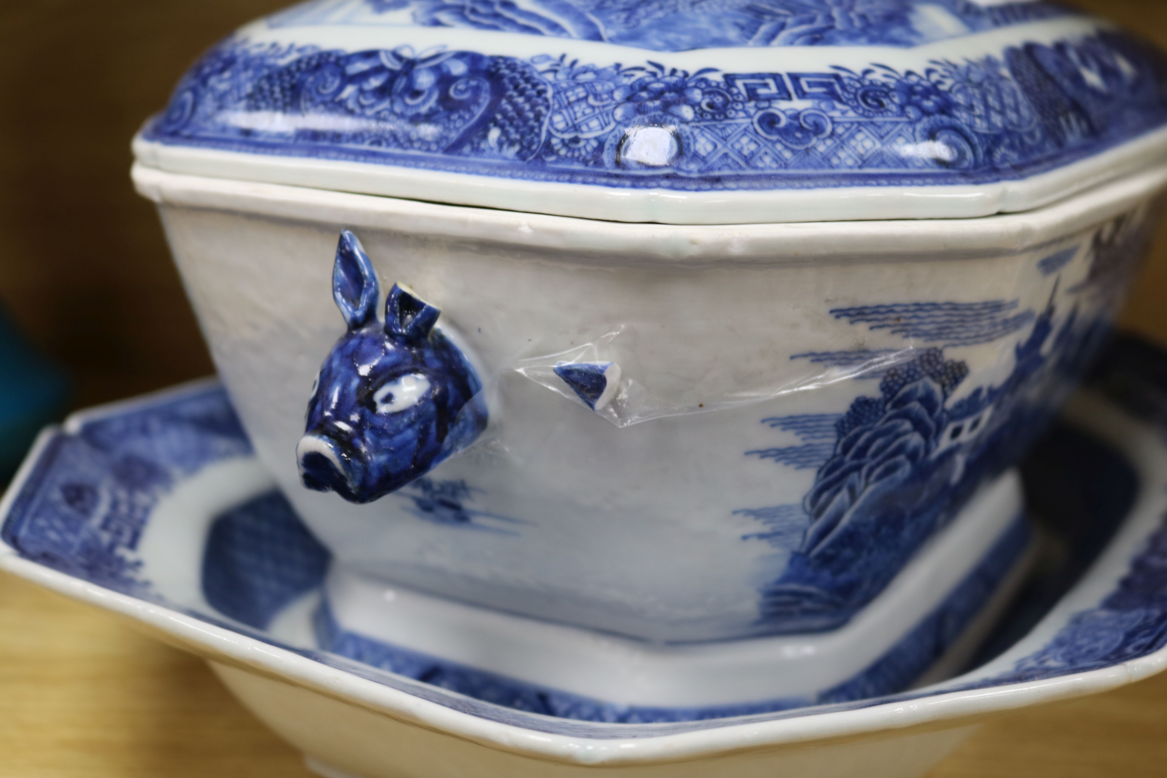 A Chinese blue and white large tureen, cover and a similar dish, Qian Lung period - Image 3 of 8