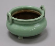 A Chinese celadon glazed censer, Qing dynasty 12cm diam