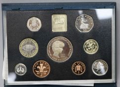 A mixed group of coinage