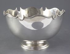 An Edwardian silver Monteith bowl by Thomas Bradbury & Sons, London, 1901, 13.6cm, 24.1 oz.