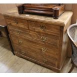 An Edwardian beech chest of drawers W.104cm