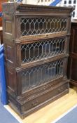 A Globe Wernicke oak bookcase W.90cm