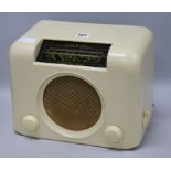 A Bakelite Bush radio, 1940's width 30cm height 24cm