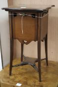 An Edwardian mahogany tea / cake table W.38cm