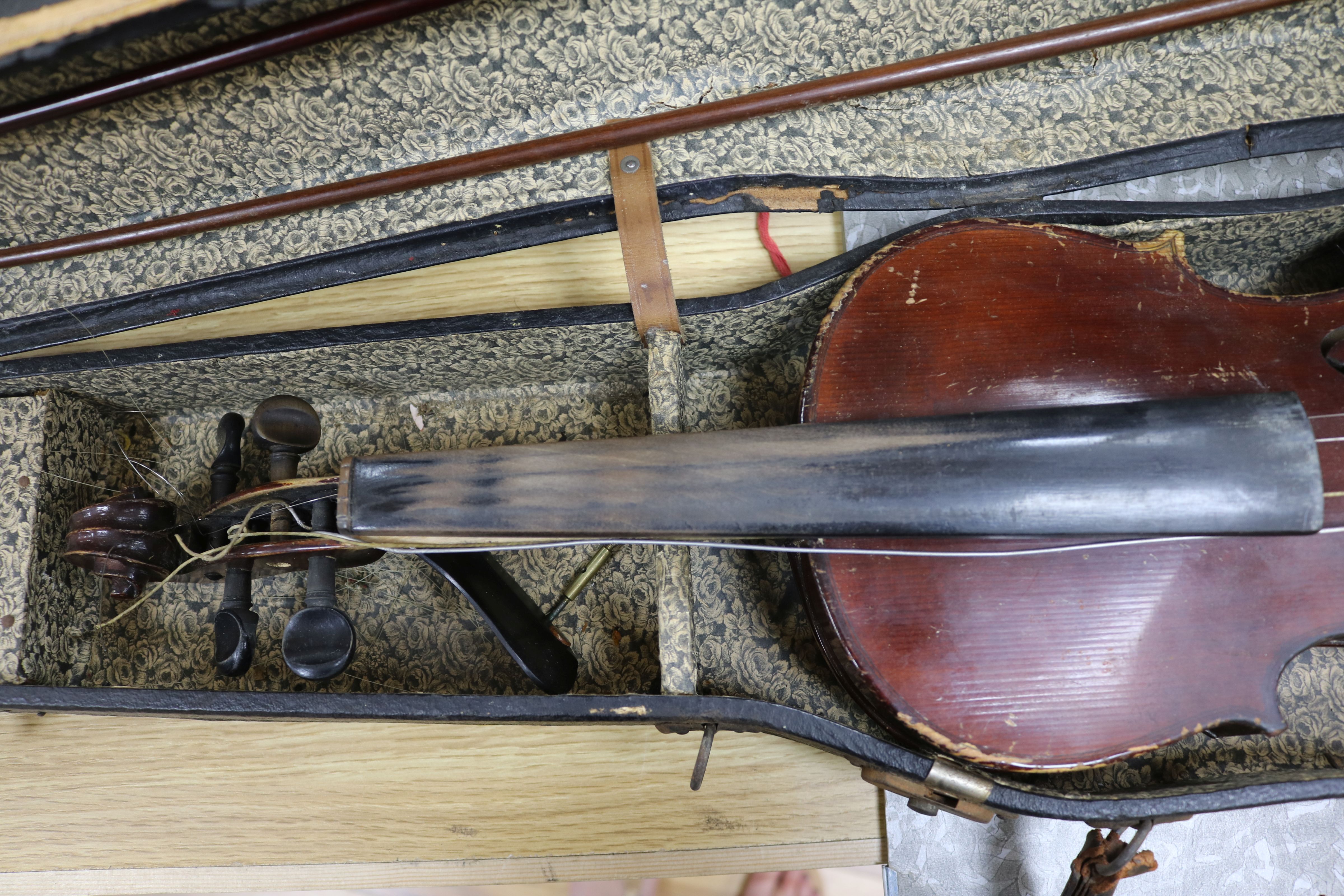 A holocaust survivor cased violin - Image 3 of 9