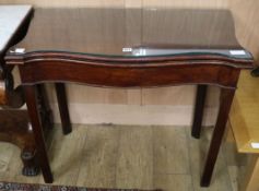 A George III serpentine mahogany card table W.89cm