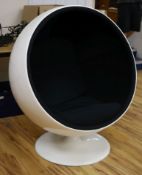 A ball chair after a design by Eru Aarnio W.97cm