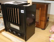 A Murphy black bakelite AD94 radio and a 1940s walnut extension speaker