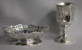 A George V pierced silver bowl and a Victorian silver goblet, 13.5 oz.