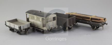 An LMS guards van, 6 wheel, no.32573, in grey, a SR open truck, 12T, no.61280, in brown, an