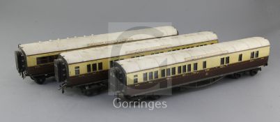 A set of three GWR coaches, no's. 6798, 9132 and 9170, in chocolate and cream, Bonds corridor