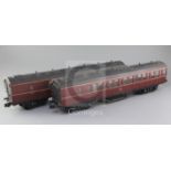 A Gauge 1 set of two coaches, crimson with beige end, 54 cm long with auto coupling, Nos 7890 and