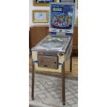 A Gottlieb's Hearts & Spades pinball machine W.58cm