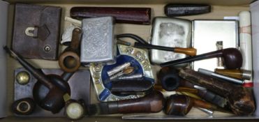 A quantity of mixed collectables, cigarette holders etc
