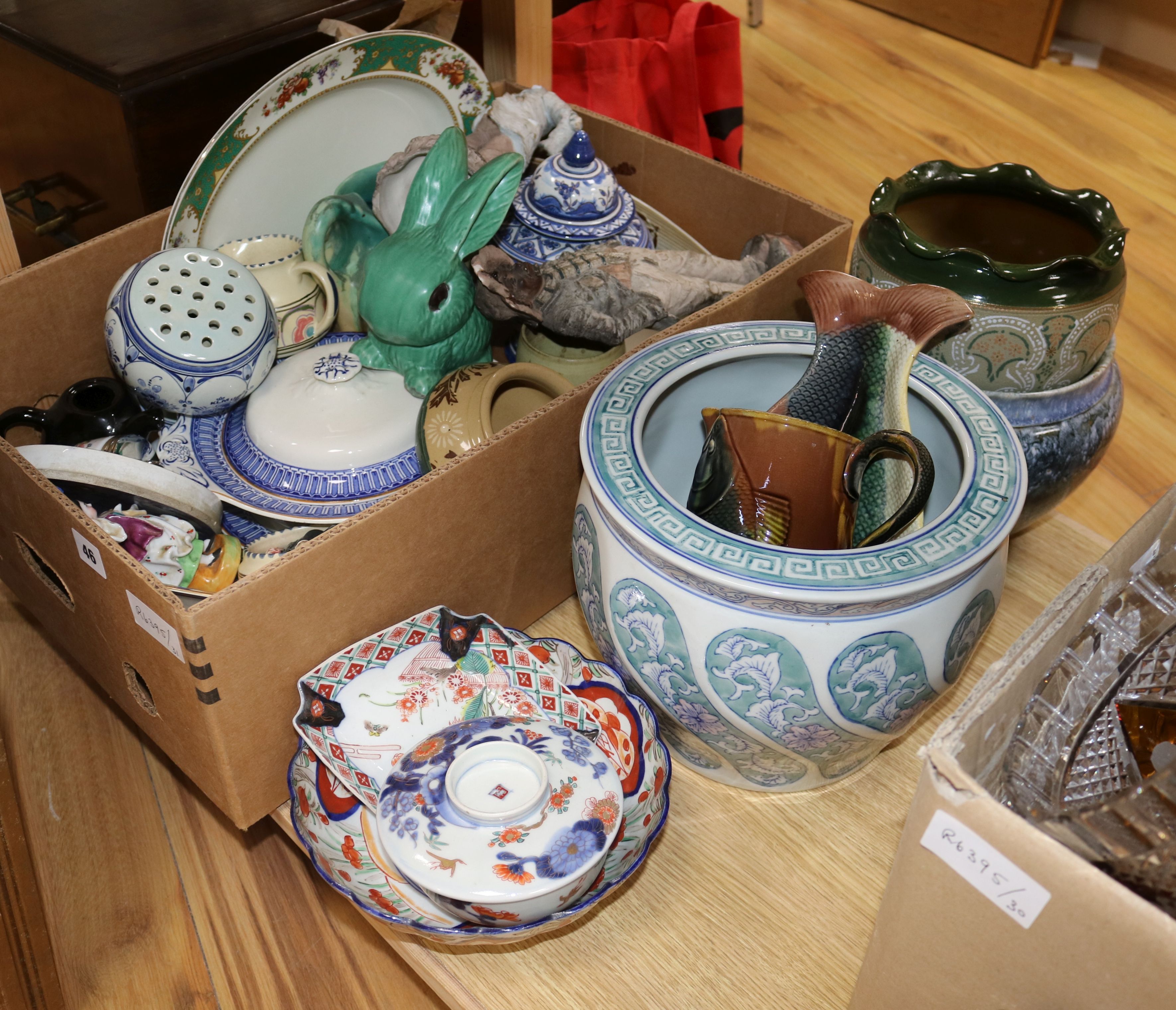 A quantity of mixed ceramics