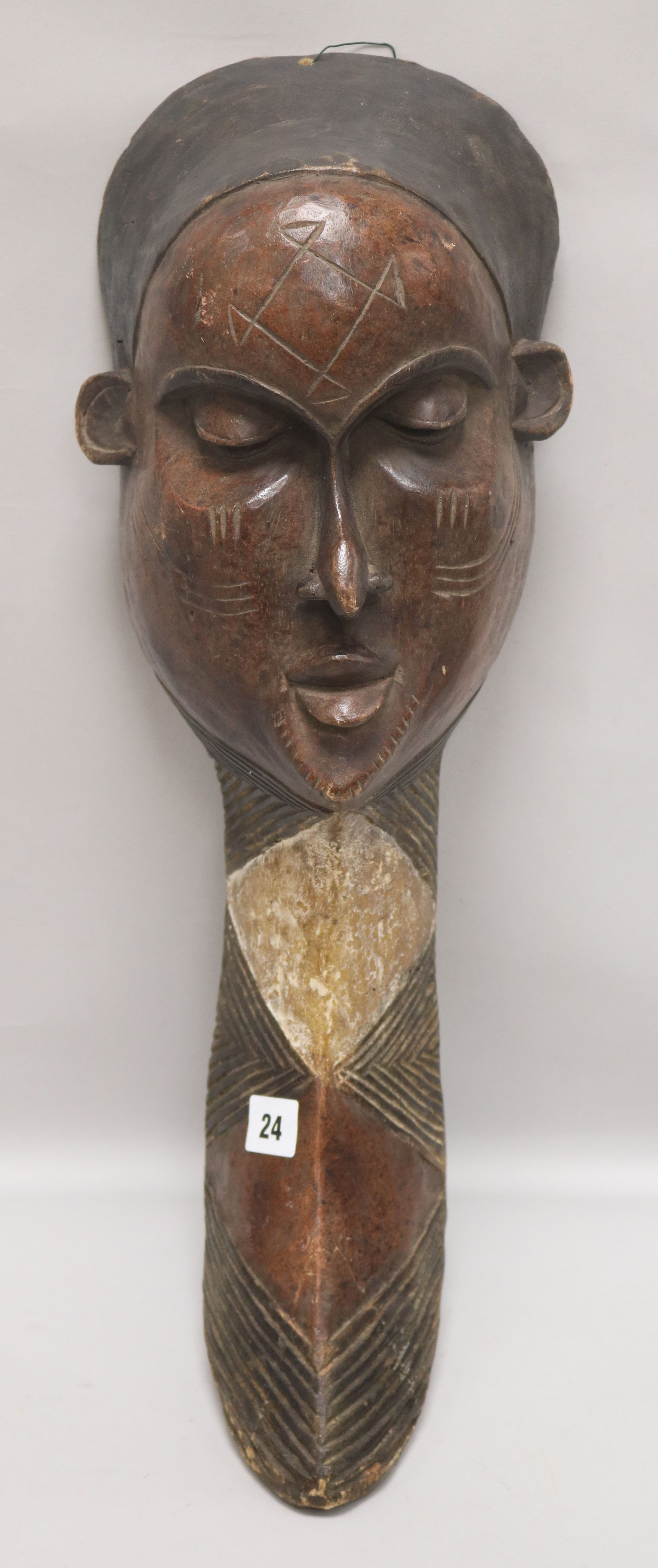 An African wood mask