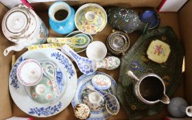 A quantity of mixed Chinese ceramics, cloisonne and enamel wares