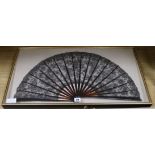 A black chantilly fan, cased overall 75 x 42cm