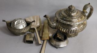 A George IV Scottish silver teapot, Charles Bendy, Edinburgh, 1821 and various items of minor silver