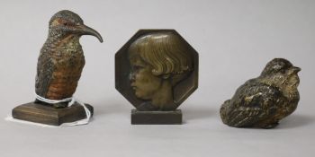 Two gold painted bronze birds and a bronze plaque of a child (3)