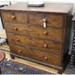 A Georgian mahogany chest of drawers W.105cm