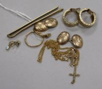 A pair of 9ct gold cufflinks, pair of yellow metal earclips and minor items including a 9ct