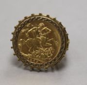 A 1903 gold full sovereign mounted in a 9ct gold ring mount, size Q.