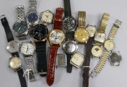 A mixed quantity of gentleman's wrist watches including Rubens Super Diver and Roamer.