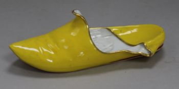 A Meissen slipper