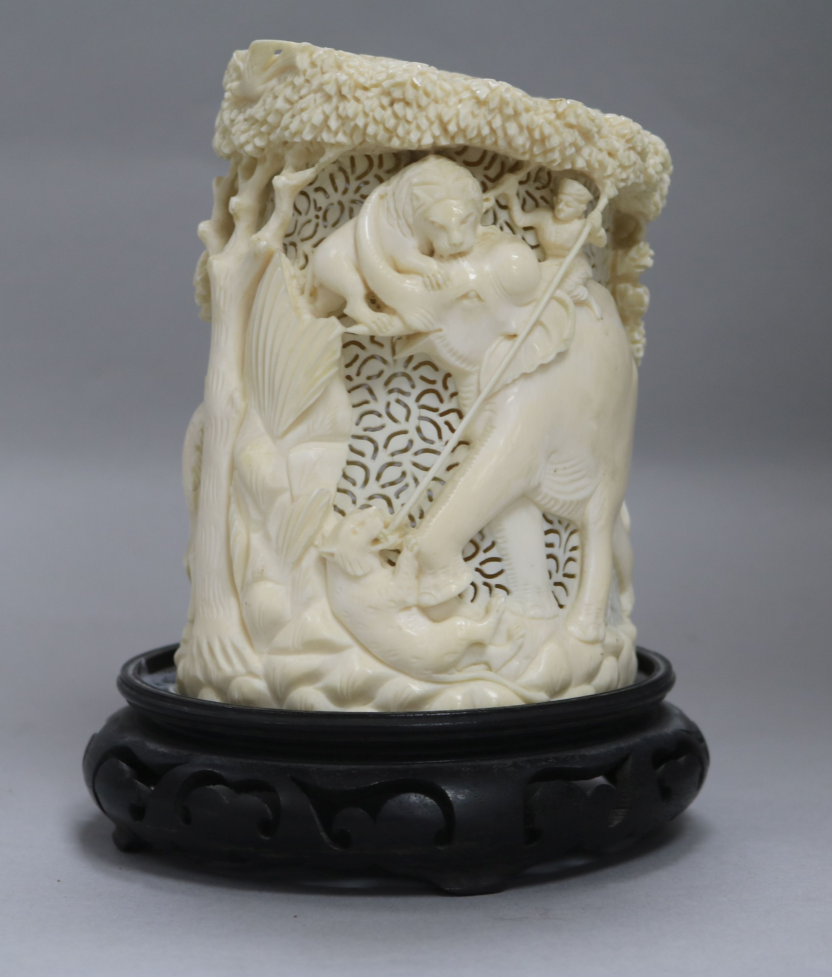 An early 20th century Indian ivory carving of a hunting scene