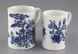 A Worcester plantation print blue and white mug and a Caughley floral spray blue and white mug, 12.